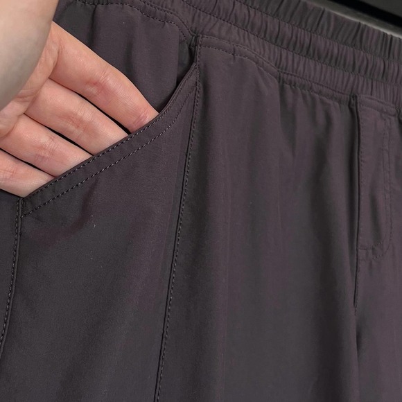 The North Face Sheltay High Rise Tech Pant Size 8 Gray Brown Pull On - Picture 3 of 8